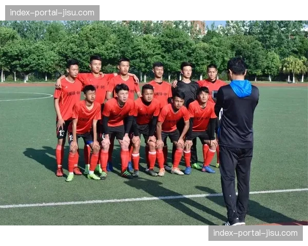 以培养云南省高水平足球后备人才为目标，构建梯次培养、逐级输送体系